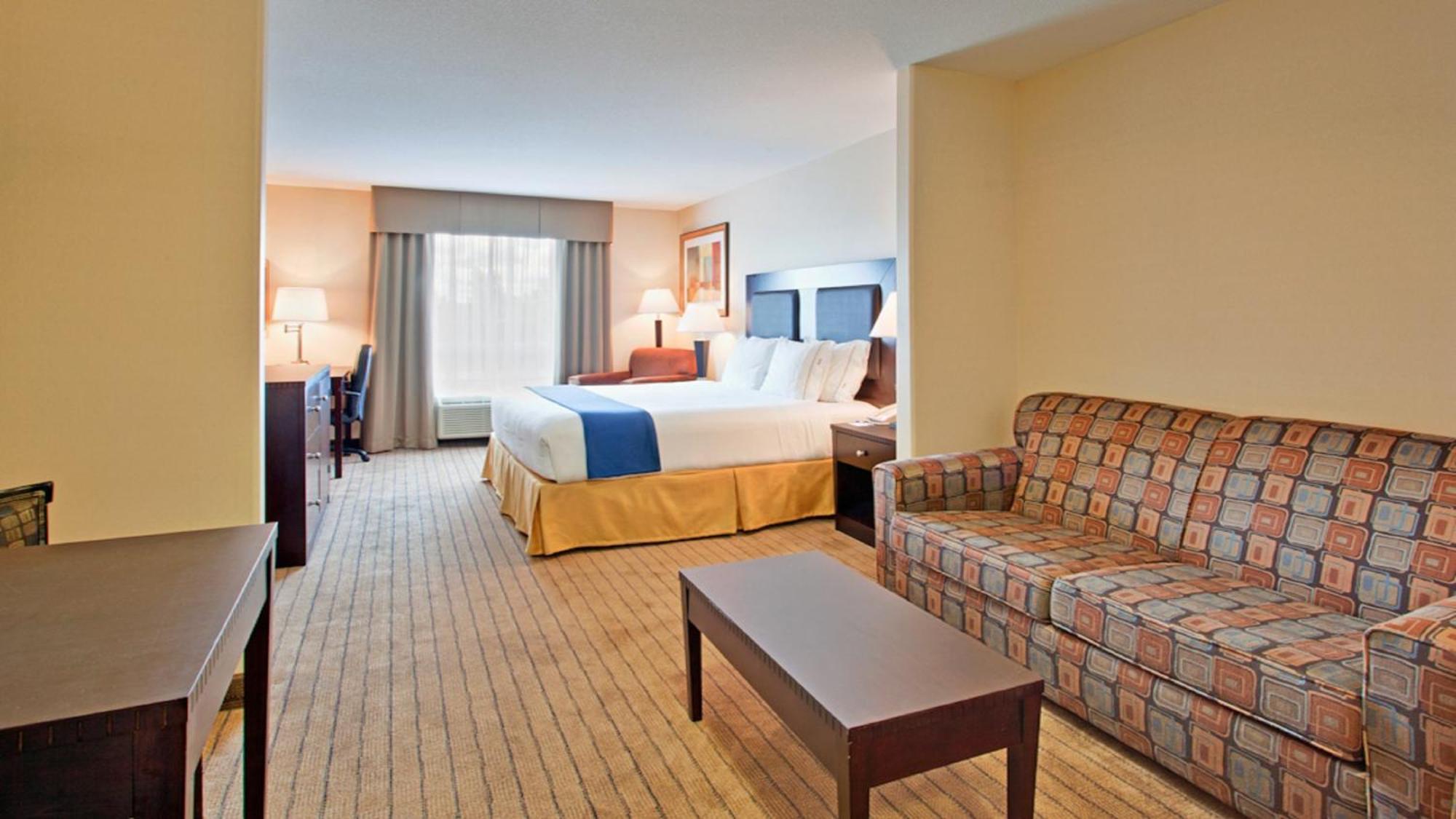 Holiday Inn Express Hotel & Suites Swift Current By Ihg Экстерьер фото