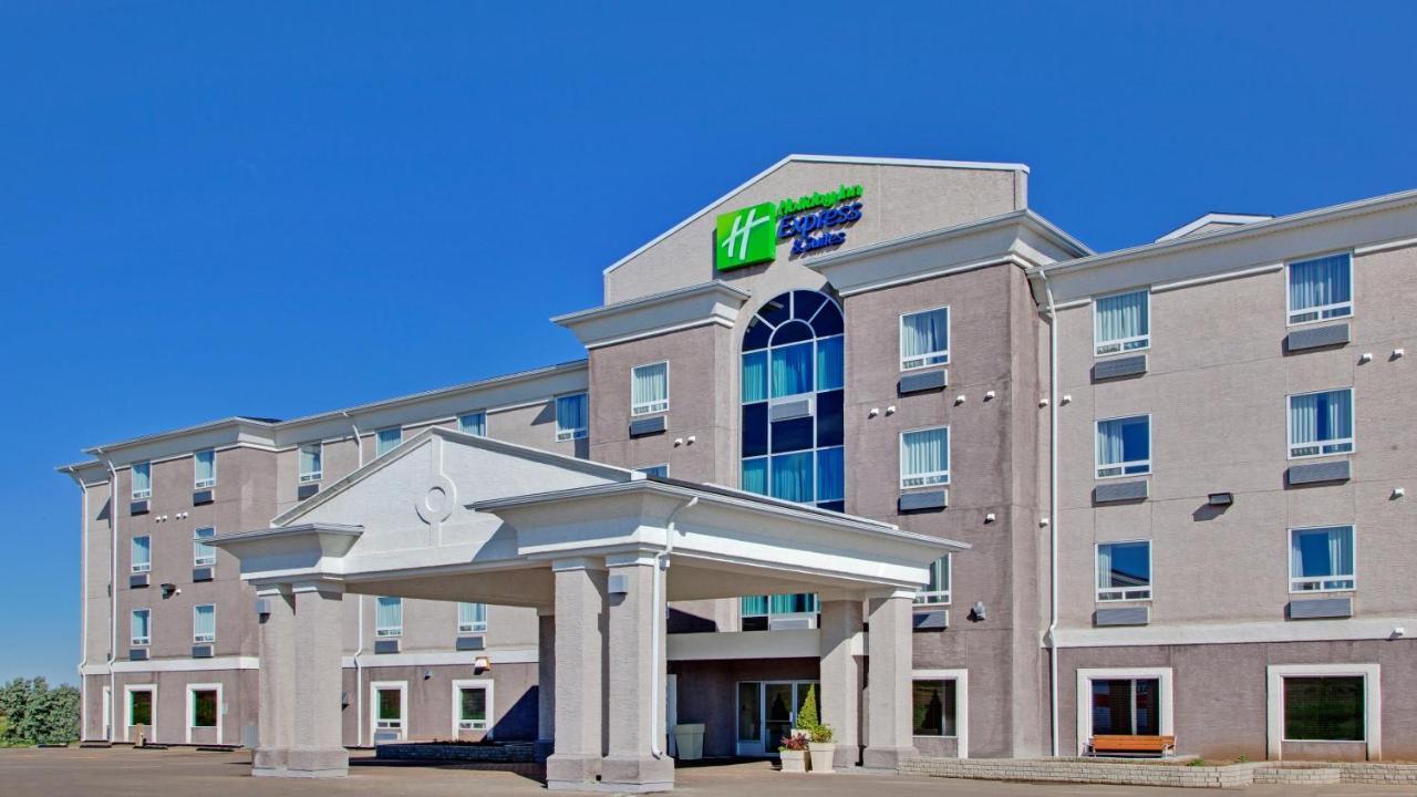 Holiday Inn Express Hotel & Suites Swift Current By Ihg Экстерьер фото